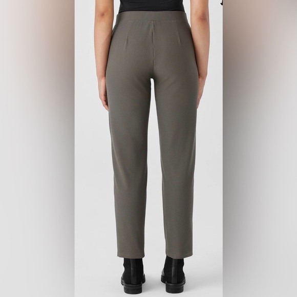 Eileen Fisher Gray Washable Stretch Crepe Straight Leg Ankle Pant size Medium - Picture 2 of 10